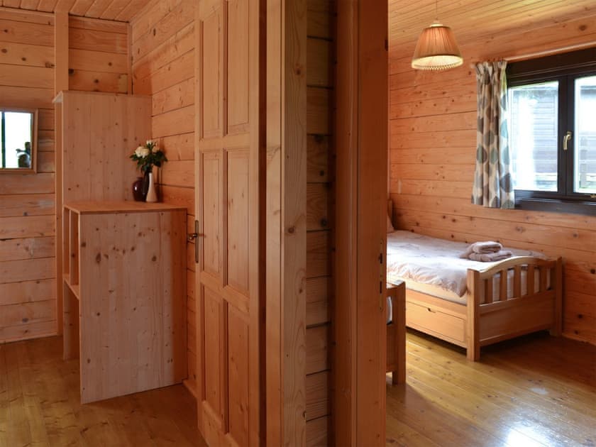 Twin bedroom | West Middlewick Farm - Churn - West Middlewick Farm , Nomansland, near Tiverton