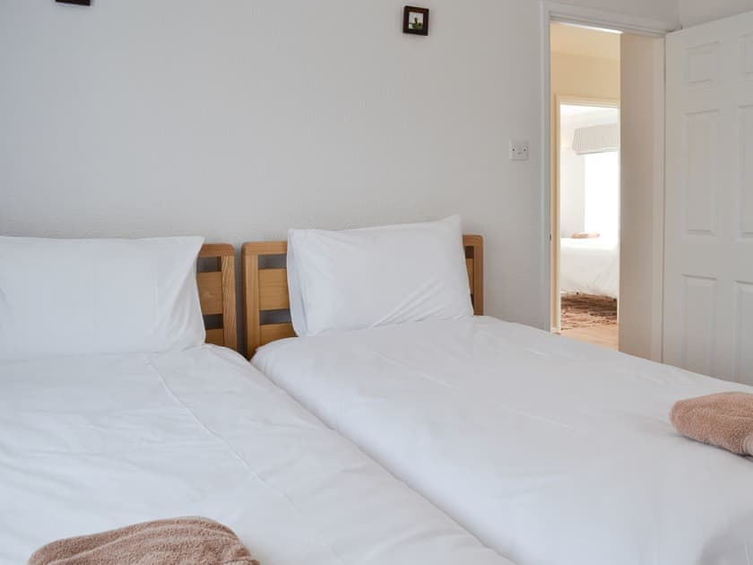 Cosy twin bedroom | West Middlewick Farm - The Old Creamery - West Middlewick Farm , Nomansland, near Tiverton
