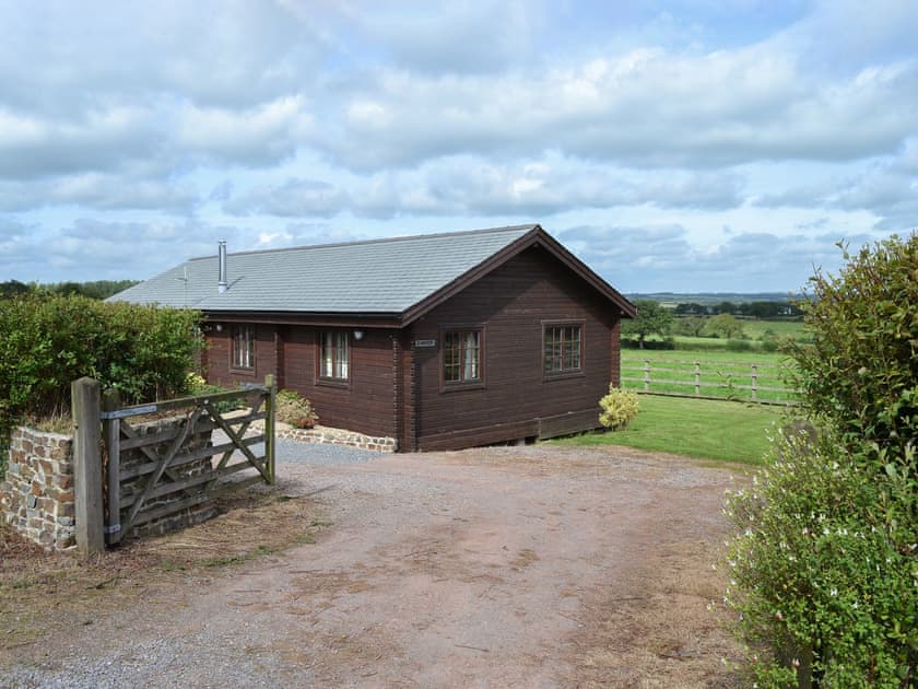 Lovely cottage overlooking open countryside | West Middlewick Farm : Exmoor - West Middlewick Farm , Nomansland, near Tiverton