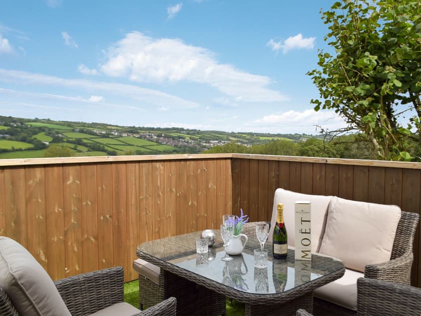 Sitting-out-area | Y Beudy Bach, Pontyberem, near Kidwelly