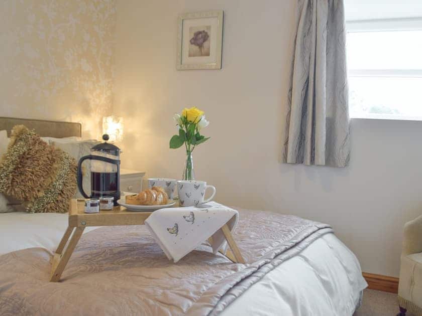 Comfortable double bedroom | Dove Cottage, Pontyates, near Kidwelly