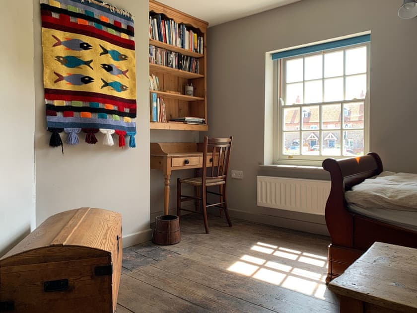 Comfortable single bedroom | Coastguard’s Cottage, Burnham Overy Staithe, near Burnham Market