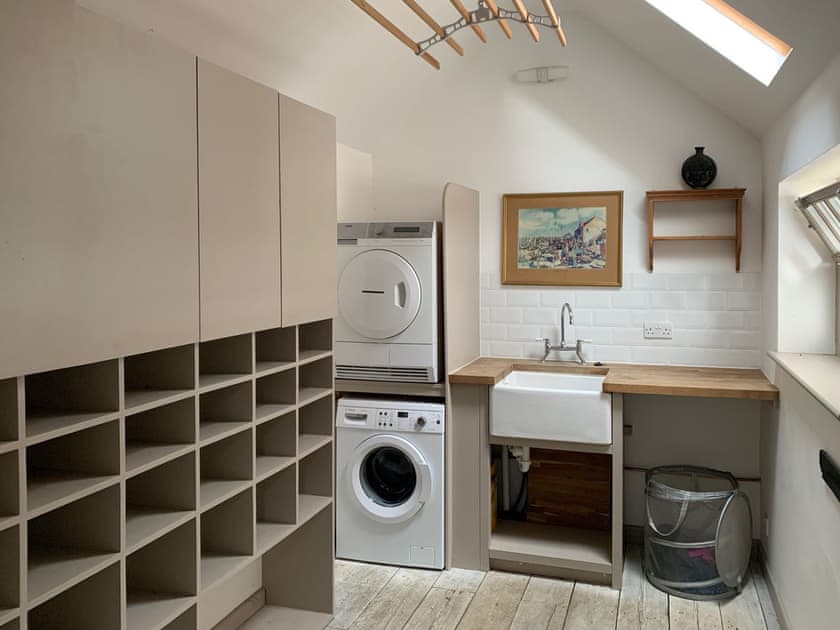Useful utility room within converted outhouse | Coastguard’s Cottage, Burnham Overy Staithe, near Burnham Market