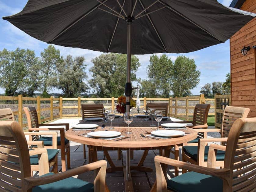 Outdoor dining area | Lords View, Ruckinge, near Ashford