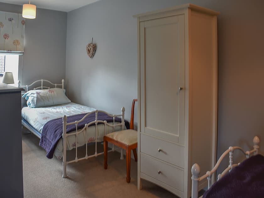 Charming twin bedded room | 3 Winville Mews, Askrigg, near Hawes