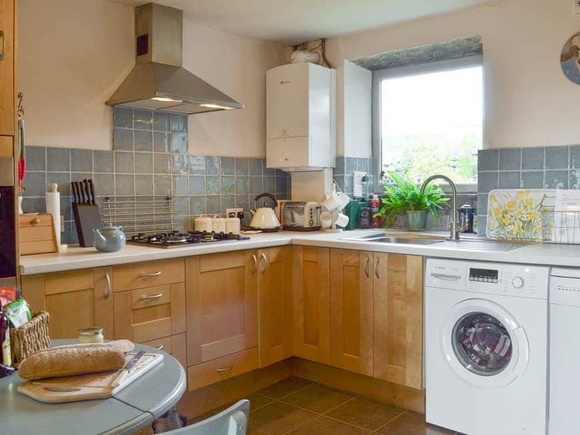 Fully equipped kitchen with dining area | Club House, Hebden Bridge