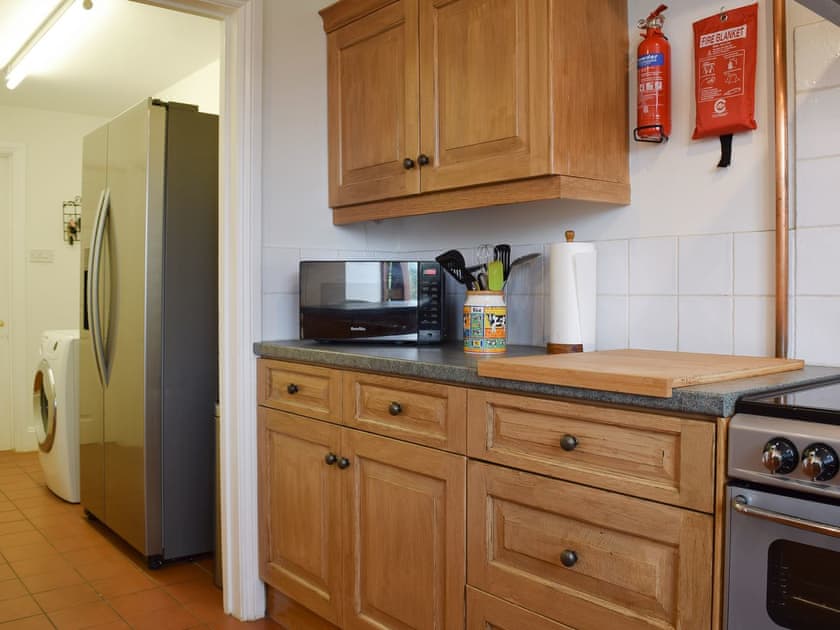 Well equipped kitchen | The Long House, Middle Aston, near Bicester