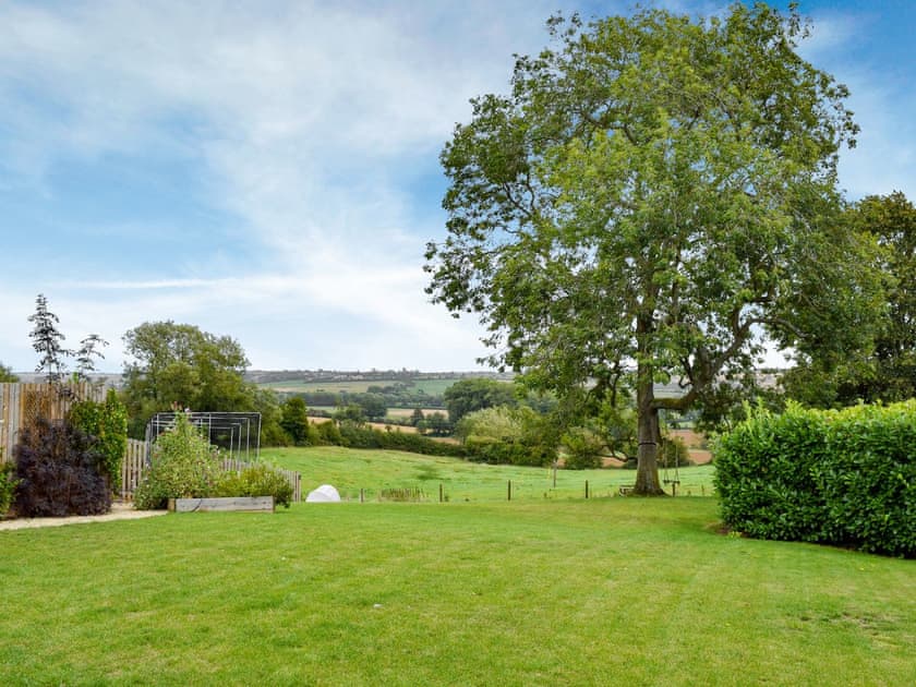 Large, well presented garden | The Long House, Middle Aston, near Bicester
