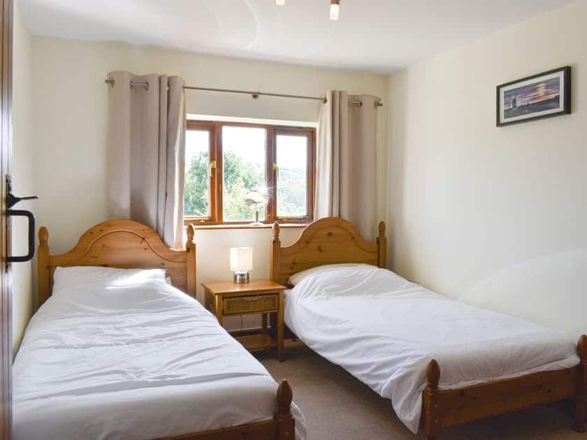 Comfortable twin bedroom | The Old Dairy, Thorncombe, near Broadwindsor