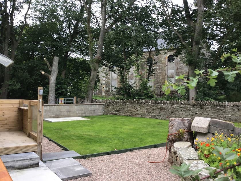 Lovely rural surroundings | Harland Cottage, Castletown, near Thurso