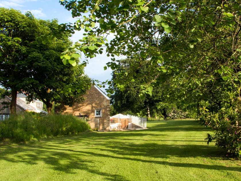 Large shared garden | Penny’s Cottage - Cartole Cottages, Pelynt, near Looe