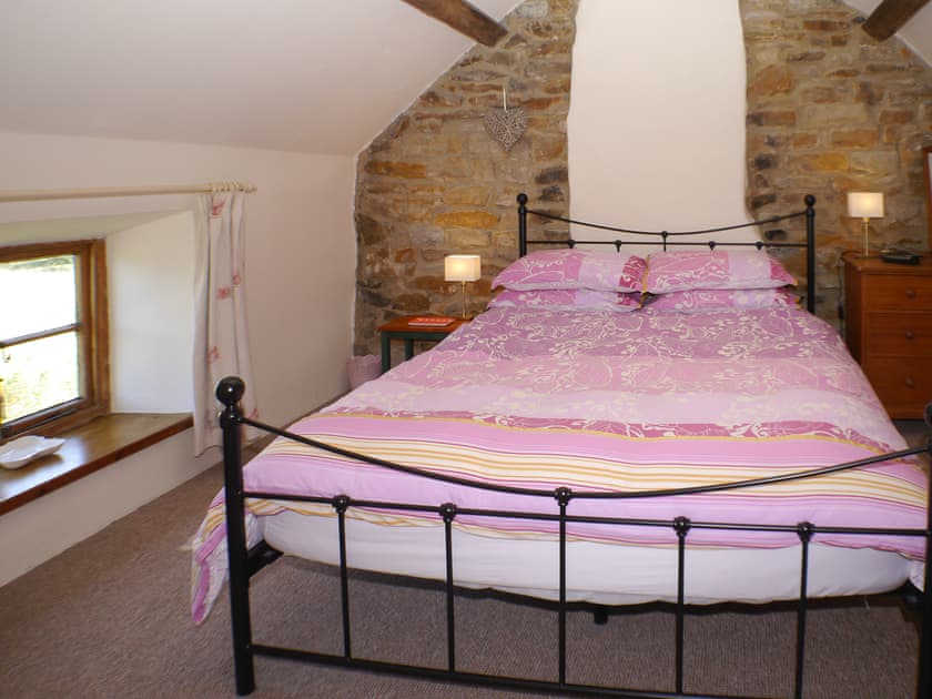 Welcoming double bedded room | Garden Cottage, Onecote, near Leek