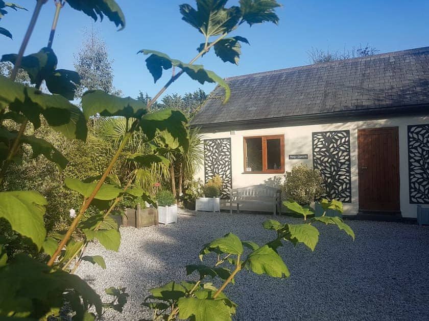 Pretty Cornish holiday cottage | Penty-Lowarth, Quoit, St Columb