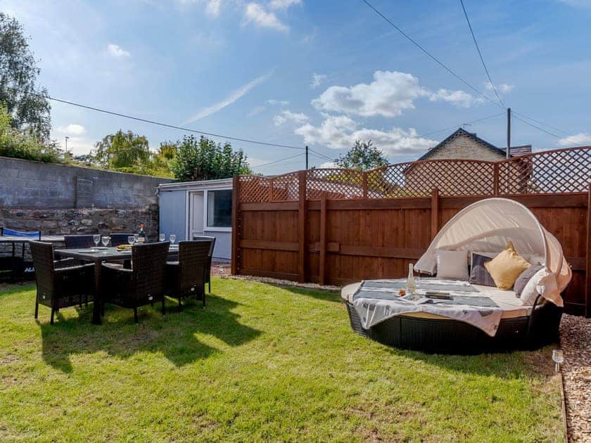 Garden area with relaxing daybed | Honeycott, Llangattock, near Crickhowell
