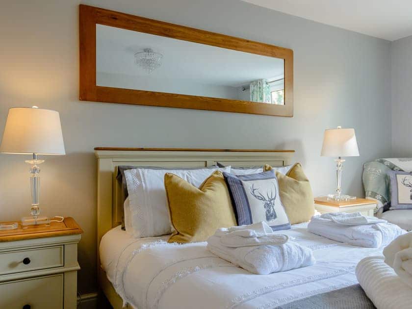 Double bedroom | Honeycott, Llangattock, near Crickhowell