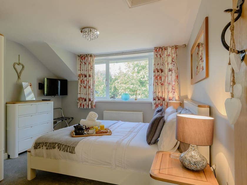 Double bedroom | Honeycott, Llangattock, near Crickhowell