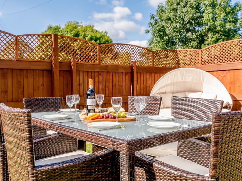 Outdoor dining area | Honeycott, Llangattock, near Crickhowell