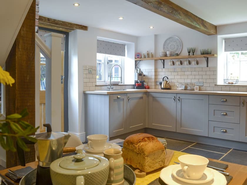 Well-equipped kitchen with dining space | Grace Cottage, High Bickington, near Great Torrington