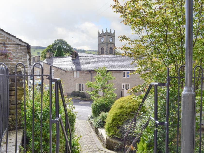 Idyllic village surroundings | Weavers Houses - The Weavers House, Hayfield, near Buxton