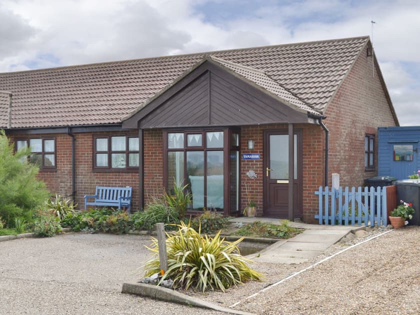 Single-storey holiday home in coastal location | Tamarisk, Walcott