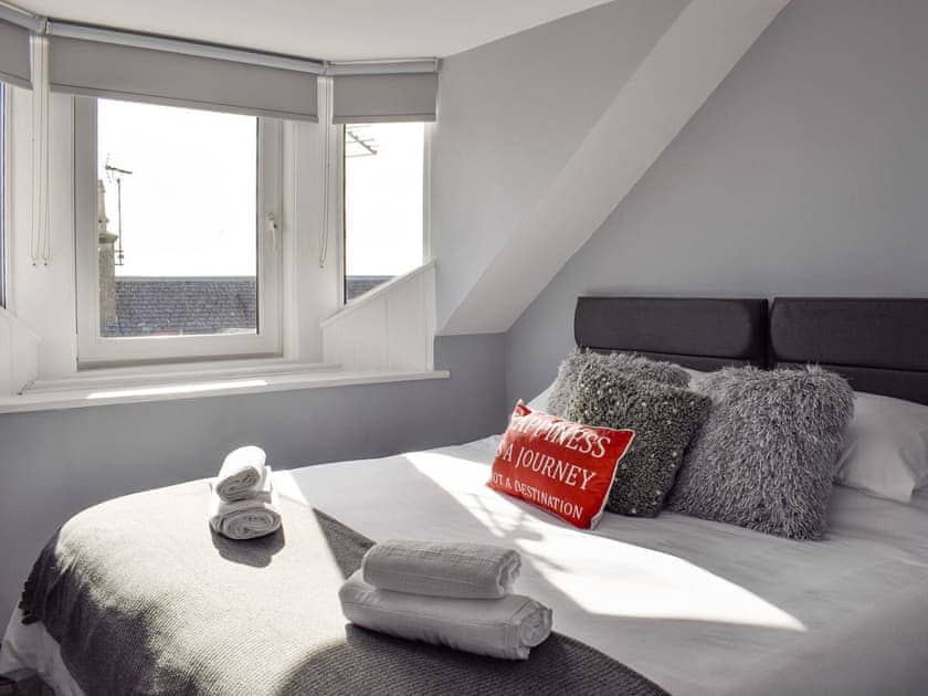 Comfortable double bedroom | Reflections, St Monans, near Anstruther