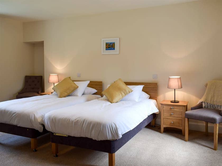 Bedroom with zip and link beds  | Brandoch Lodge - Kinnaird Estate Cottages, By Dunkeld, Pitlochry