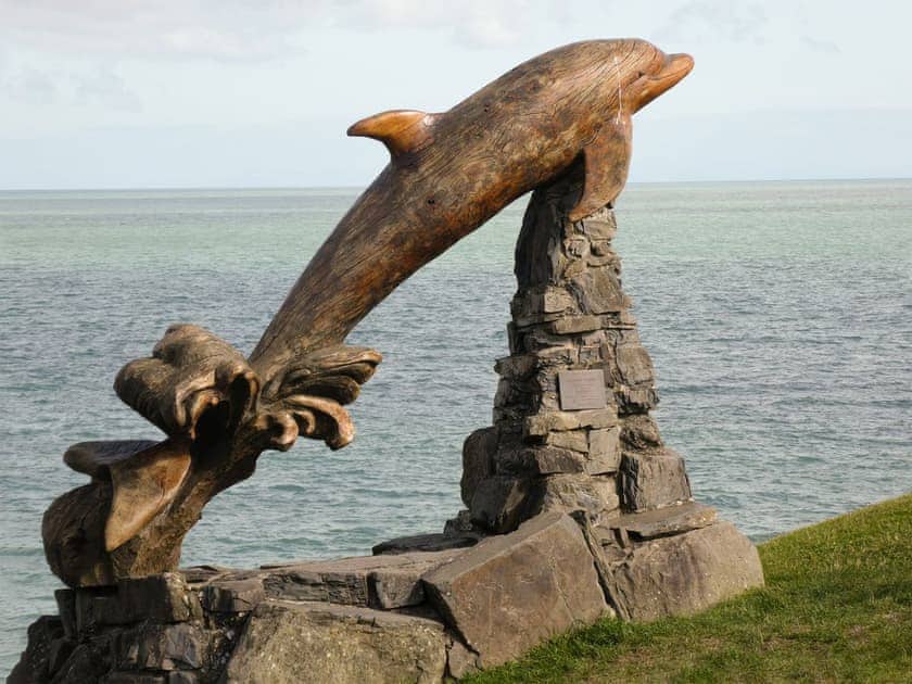 Dolphin statue at Aberporth | Y Bwthyn, Talgarreg, near New Quay