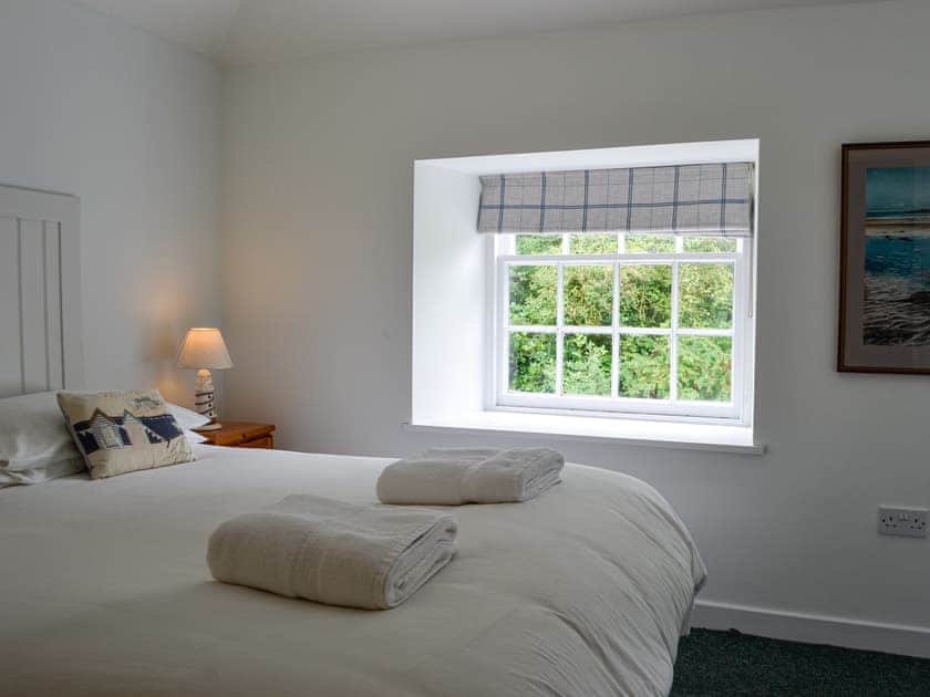 Double bedroom | Shore Cottage, Garlieston, near Newton Stewart