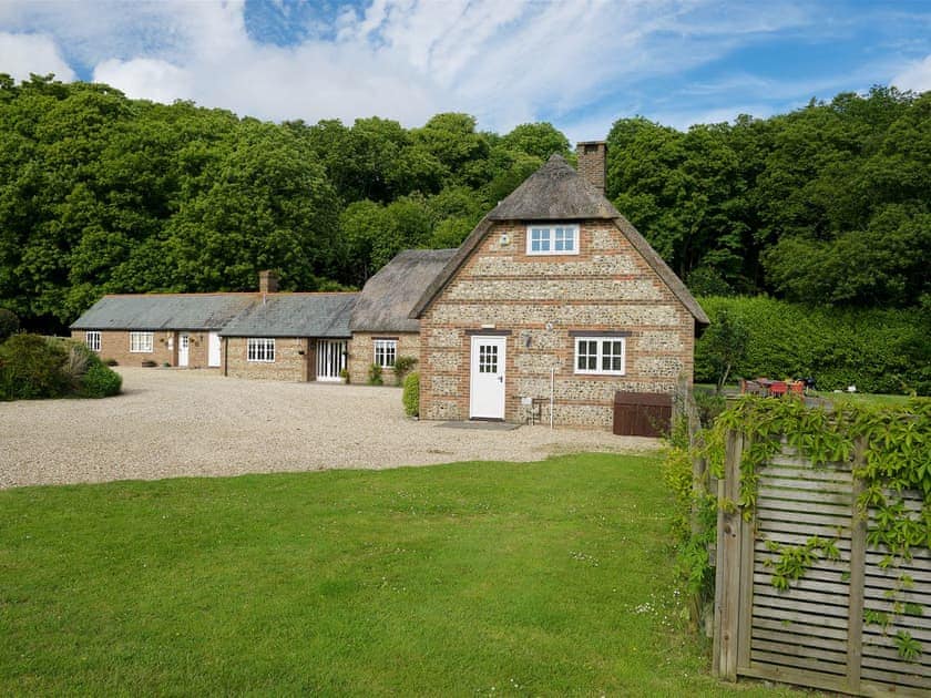 Delightful buildings with gravel drivves and forecourts | Greenwood Grange Cottages, Higher Bockhampton, near Dorchester