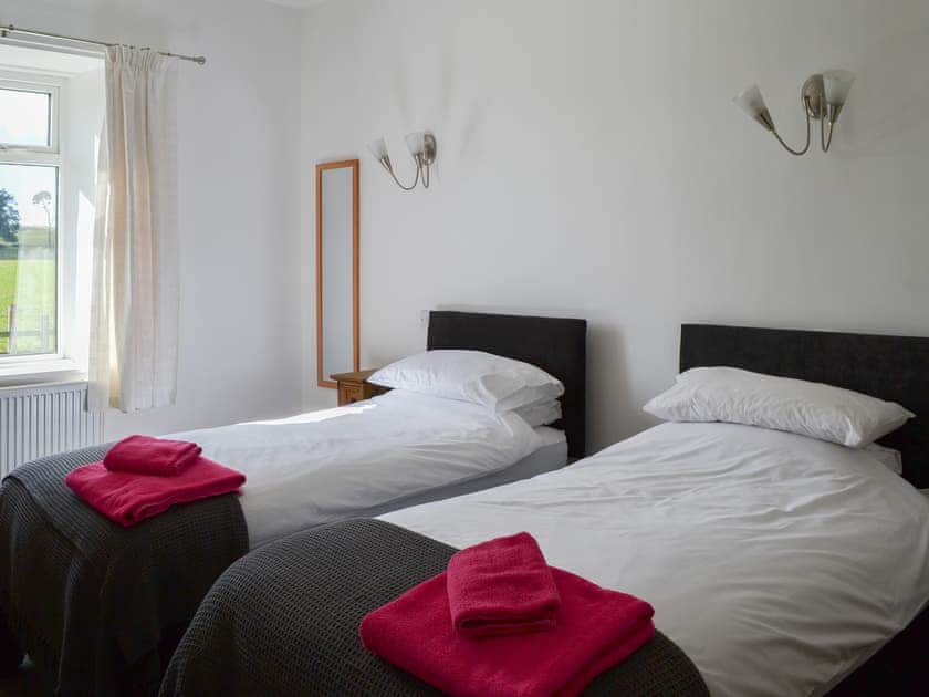Pretty twin bedroom | Mains Cottage, Belford, near Bamburgh