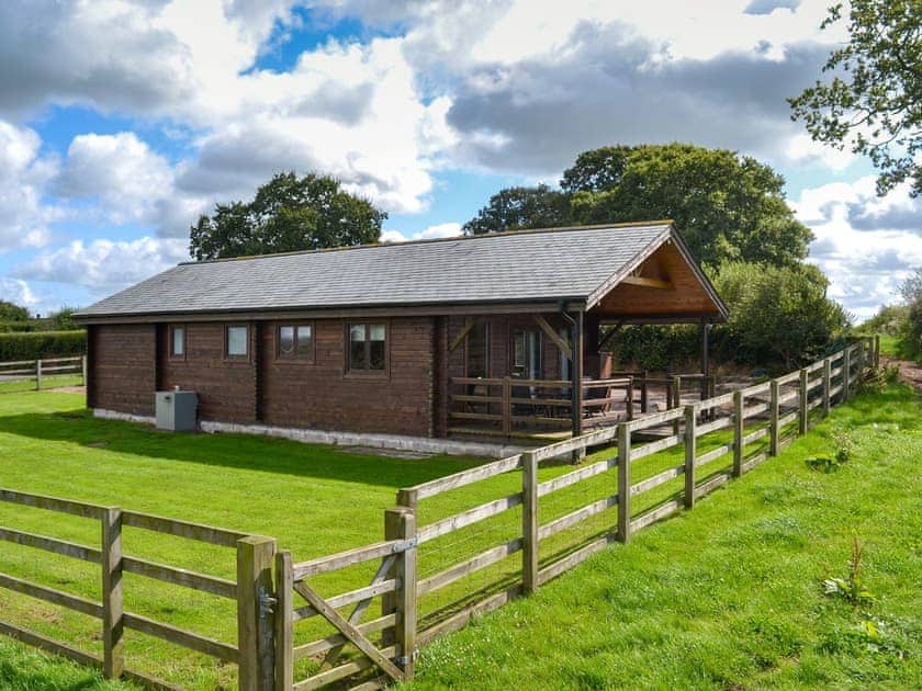 Exterior | West Middlewick Farm - Dartmoor - West Middlewick Farm , Nomansland, near Tiverton