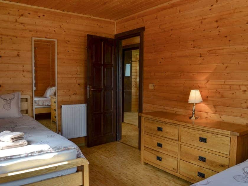 Twin bedroom | West Middlewick Farm - Dartmoor - West Middlewick Farm , Nomansland, near Tiverton