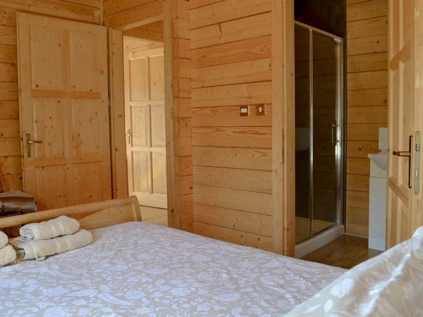 Double bedroom | West Middlewick Farm - Dalch - West Middlewick Farm , Nomansland, near Tiverton