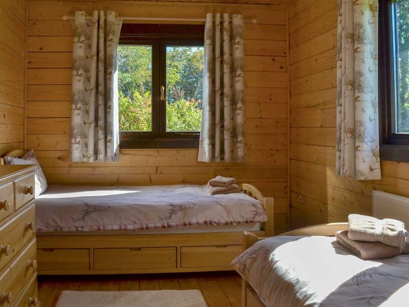 Twin bedroom | West Middlewick Farm - Dalch - West Middlewick Farm , Nomansland, near Tiverton