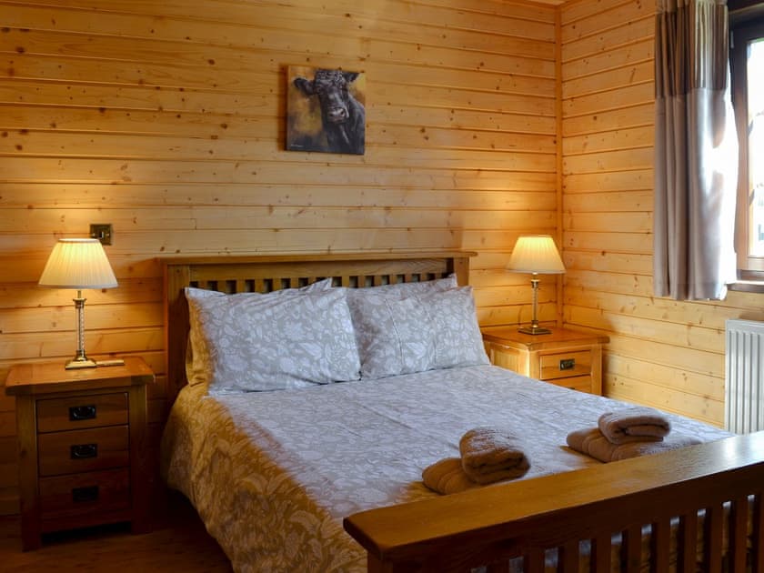 Double bedroom | West Middlewick Farm : Exmoor - West Middlewick Farm , Nomansland, near Tiverton