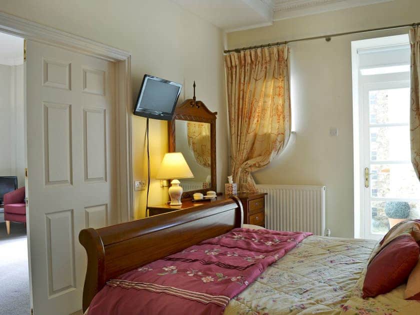 Romantic double bedroom | Porters Lodge, Axminster