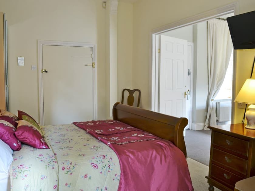 Romantic double bedroom | Porters Lodge, Axminster