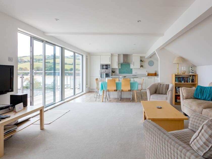Light and airy open plan living space | Hideaway, Salcombe