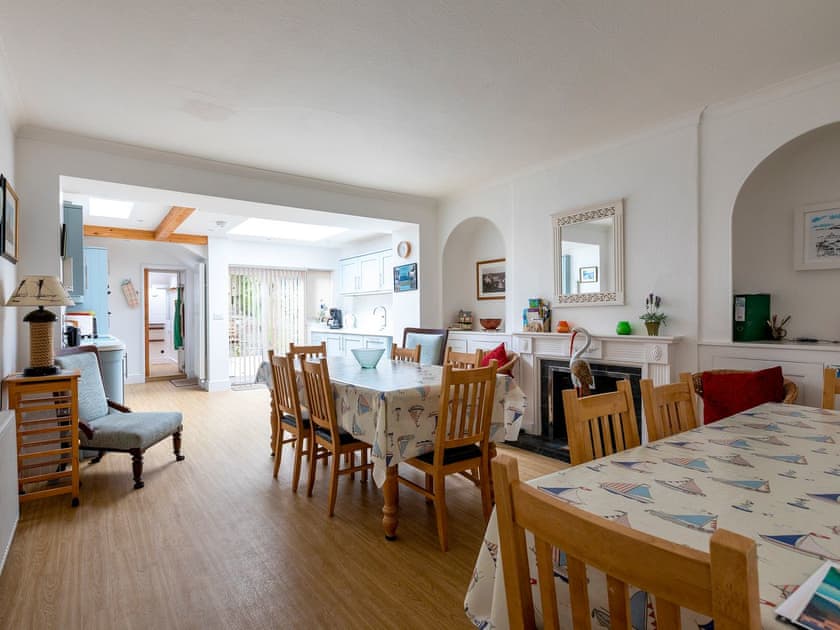 Spacious kitchen and dining area | Windward House, Salcombe