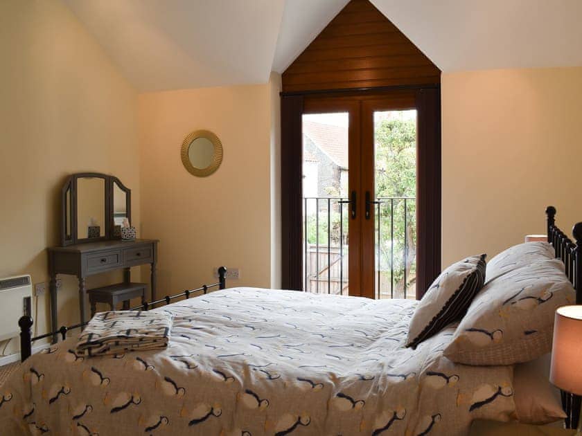Master bedroom | Seal Pup, Sheringham