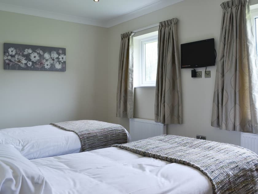 Airy second twin bedroom | Lucy’s at the Grange - Grange Country House Holiday Cottages, Loweswater, near Cockermouth
