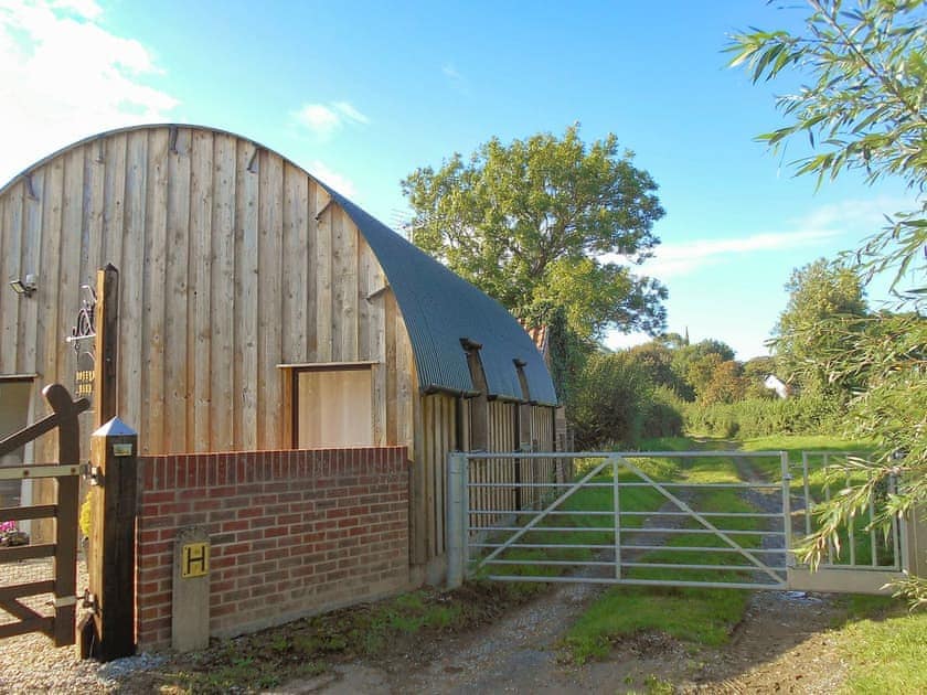 Lovely rural location | Holly’s Barn, East Brent, near Burnham-on-Sea