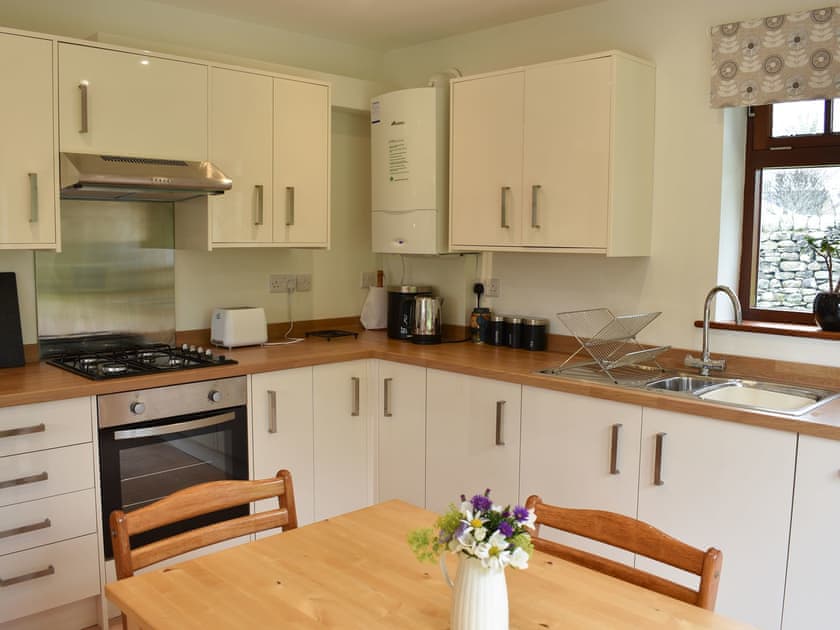 Kitchen and dining area | Brooklands Cottage, Bellerby, near Leyburn