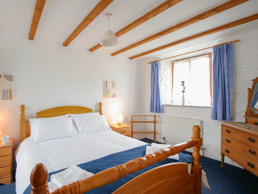Double bedroom | Rosebud Cottage - Polean Farm Cottages, Pelynt, near Looe