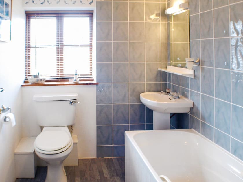 Bathroom | Rosebud Cottage - Polean Farm Cottages, Pelynt, near Looe