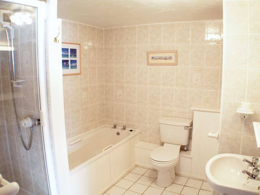 Bathroom | Threpney Cottage - Polean Farm Cottages, Pelynt, near Looe