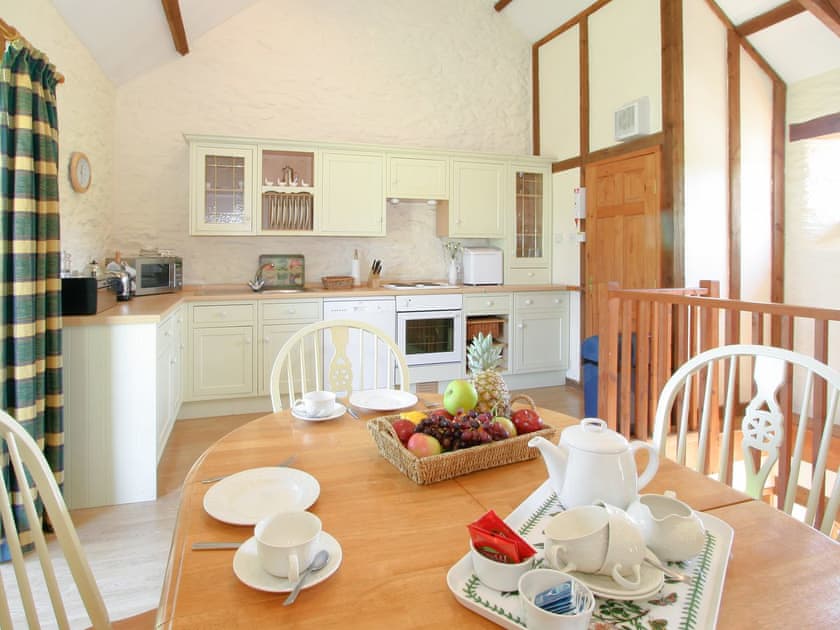 Kitchen/diner | Twinkles Cottage - Polean Farm Cottages, Pelynt, near Looe