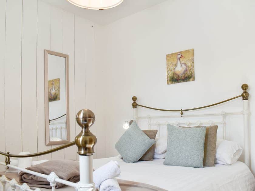 Comfortable double bedroom | Nags Stable - Milton End Farm Barns, Arlingham, near Frampton-on-Severn