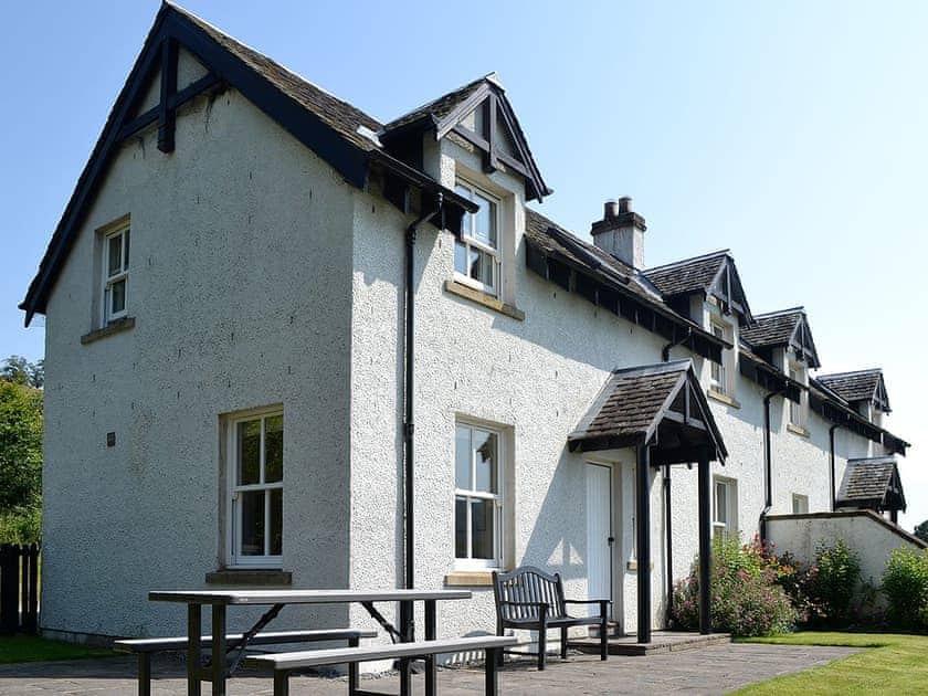 Cally Farm Cottages - Heather Lodge