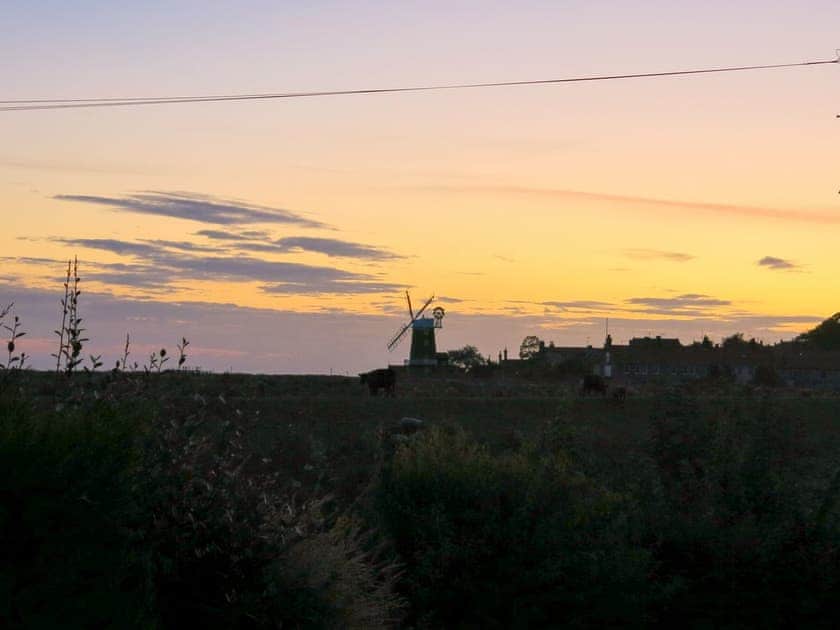 Beautiful views at sunrise | The Old Stables, Wiveton, near Cley next the Sea